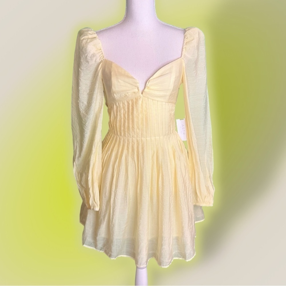 NWT ASTR The Label ‘Carina Open Back Mini Dress’ in “Butter” Yellow Size XS